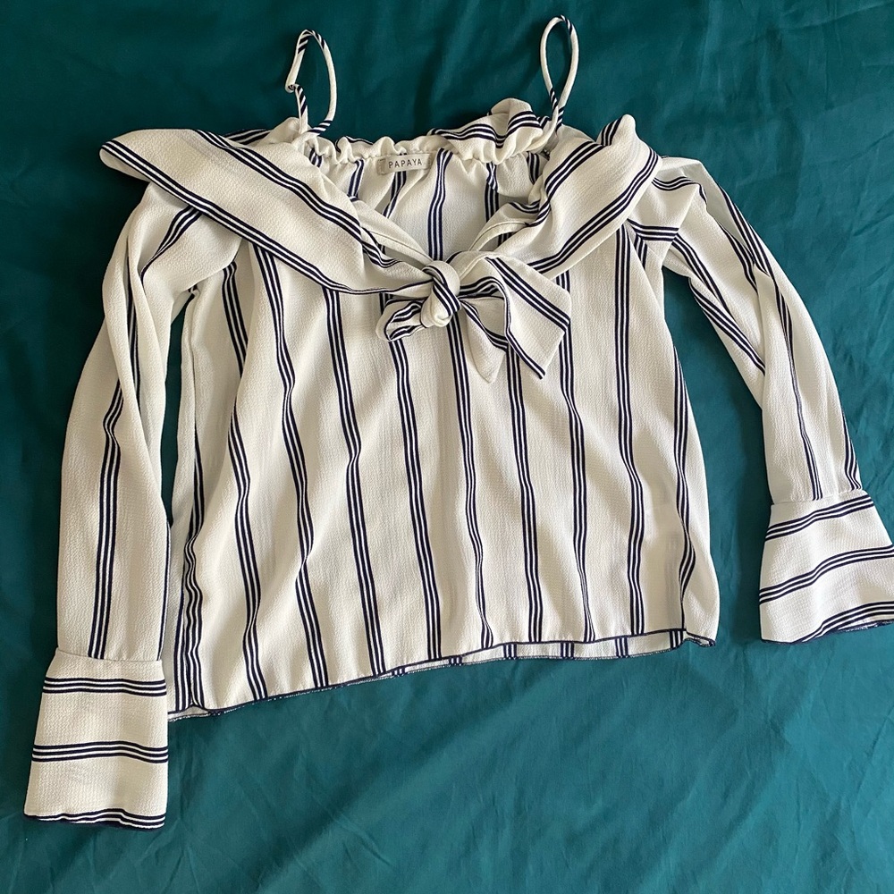 Long sleeves t-short never used